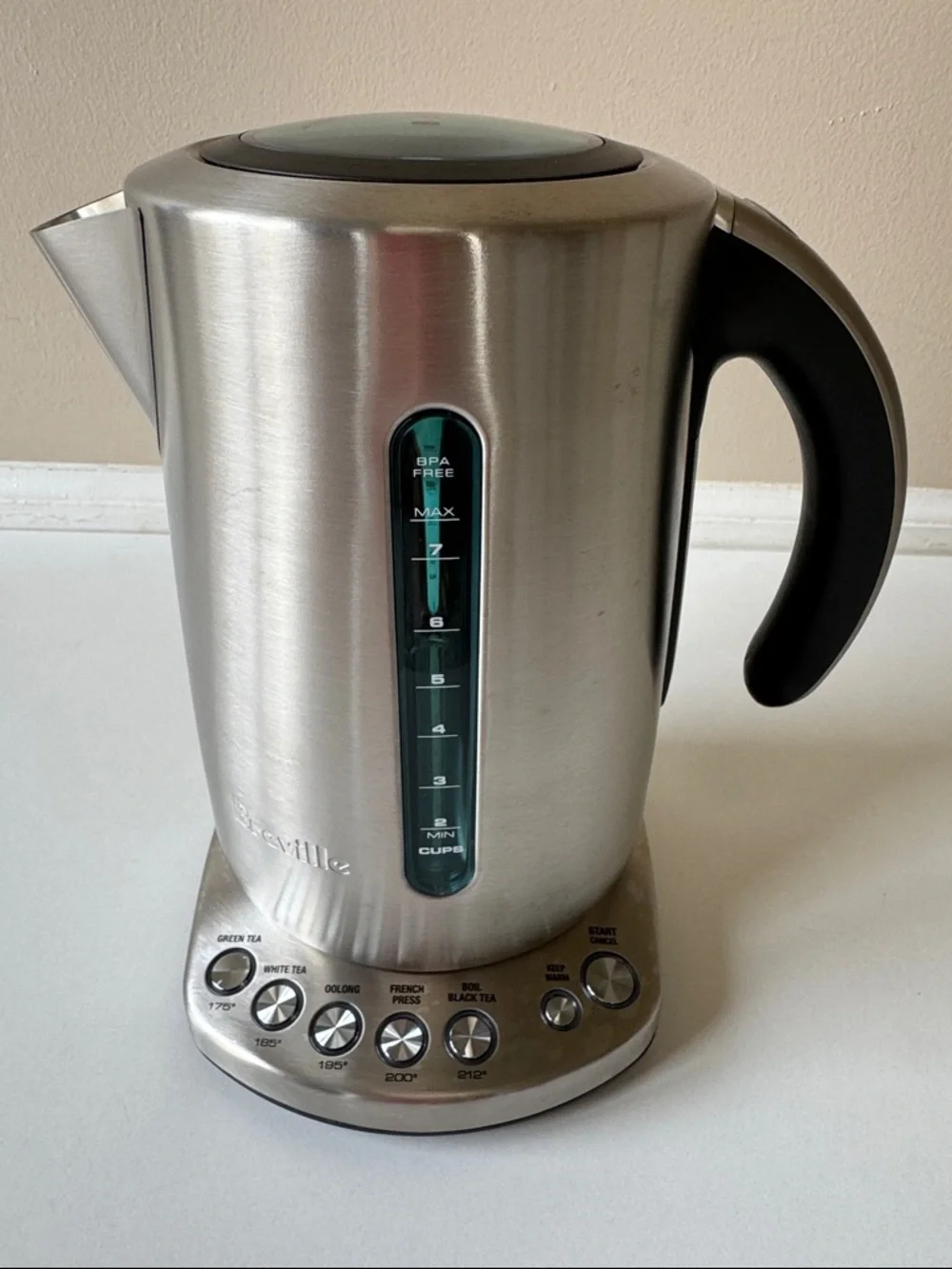 Breville BKE820XL Kettle 7-Cup Electric Kettle Brushes Stainless Steel - Picture 13 of 13